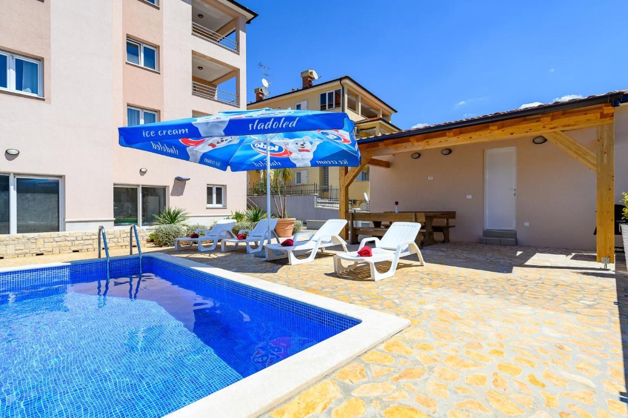 Stancija Amorozo 5 Poreč Exterior foto